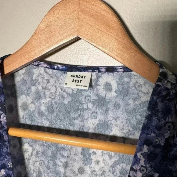 NWT  SUNDAY BEST PURPLE FLORAL TIE TOP M - Picture 6 of 7